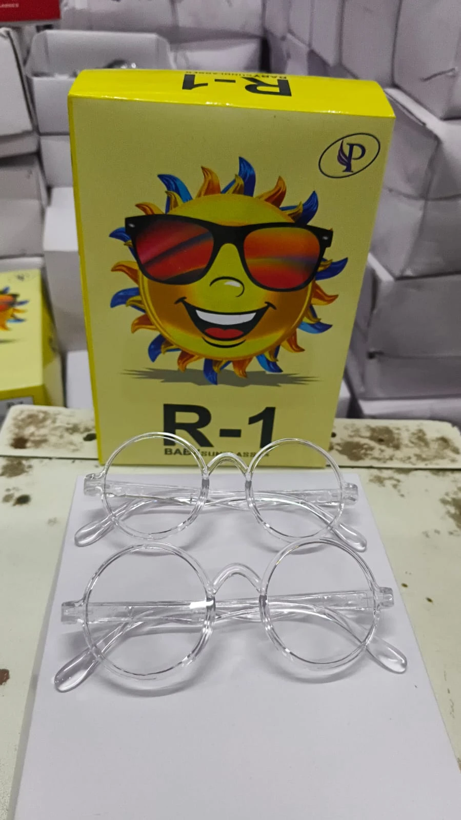 NO 21. R-1 CLEAR SUNGLASS